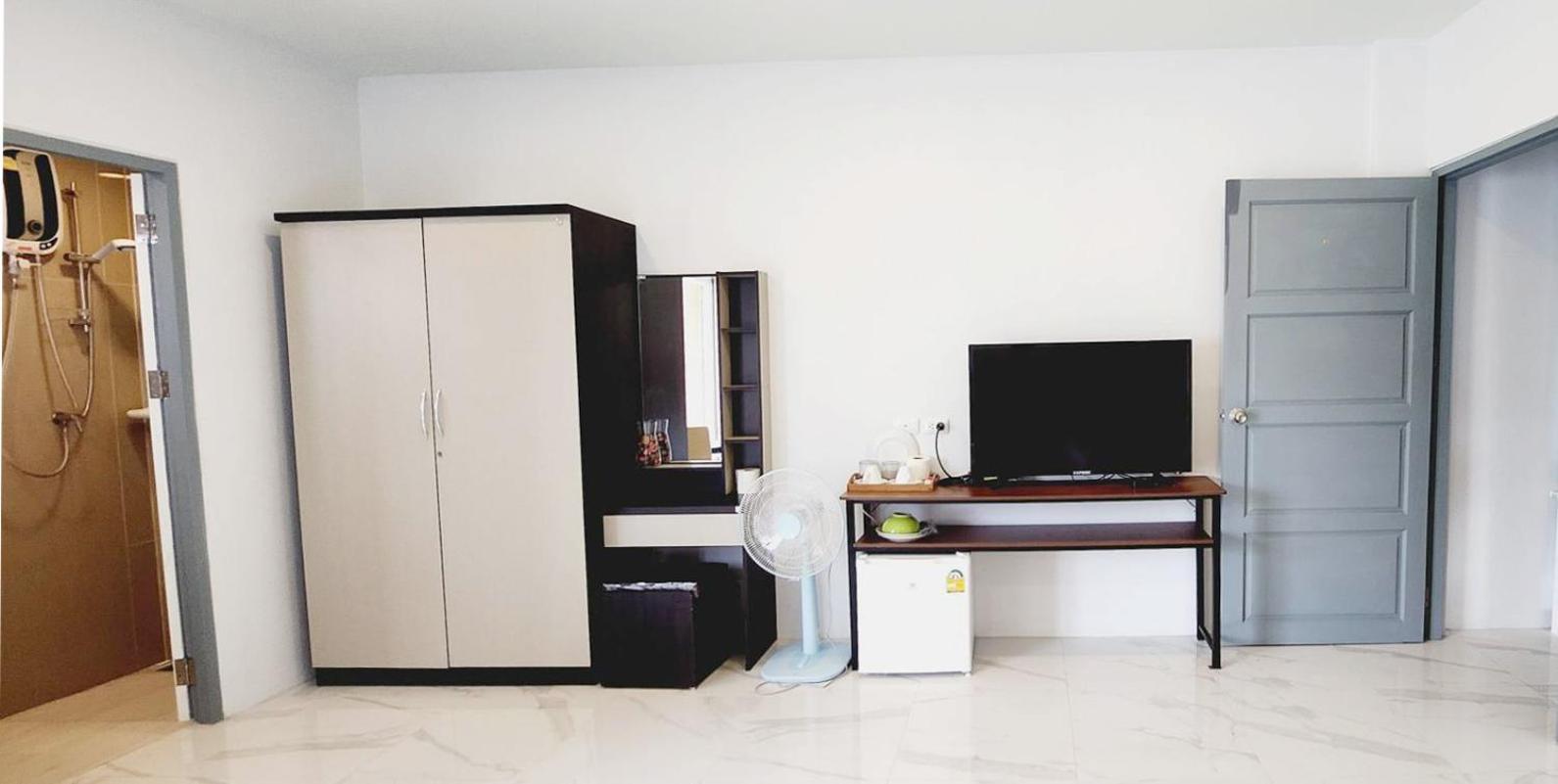 Pr Room For Rent Pantai Kamala Bagian luar foto