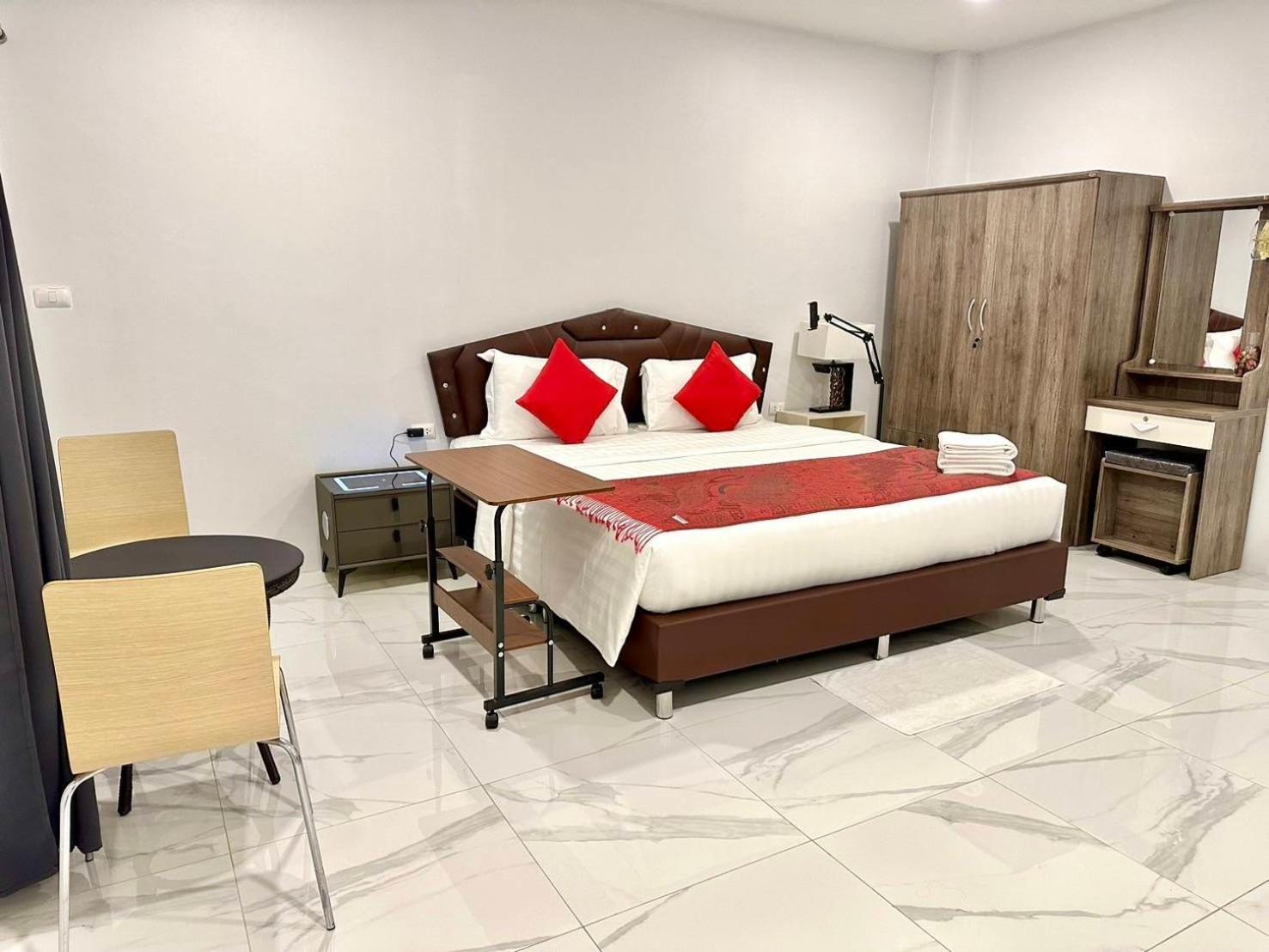 Pr Room For Rent Pantai Kamala Bagian luar foto